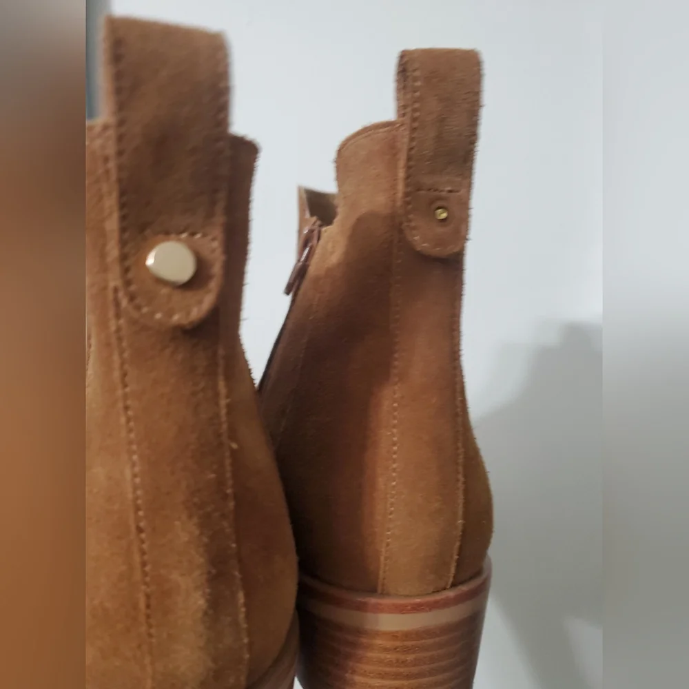 Vaneli Tan Leather Boots - Picture 5 of 10